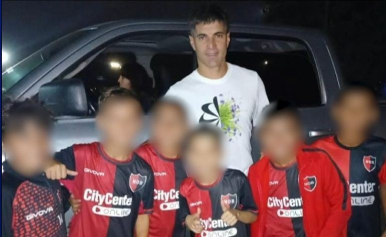 Sancionaron a niños jugadores de Newell´s por sacarse una foto con Ignacio Malcorra | Deportes