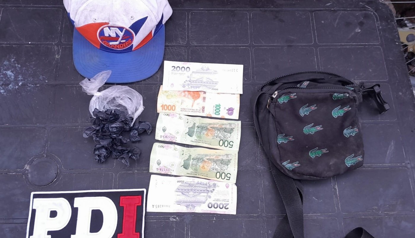 Siete personas detenidas y dos menores demorados en un operativo por venta de drogas en Villa La Lagunita | Rosario y la región