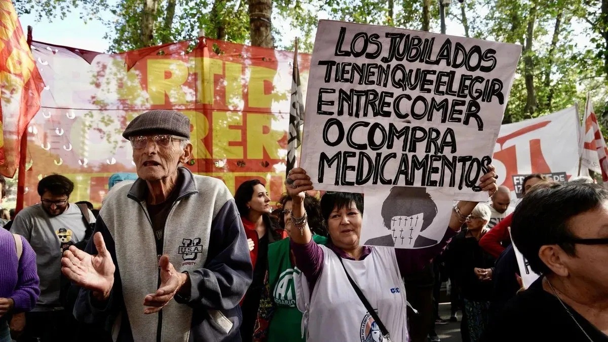 Rosario se suma a la jornada nacional de protesta en apoyo a los jubilados | Rosario y la región