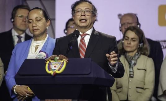 Petro se solidarizó con Cristina Kirchner y comparó su situación con la de otros líderes latinoamericanos | Política y Economía