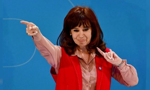 Cristina Kirchner cuestionó las restricciones al régimen de visitas: "De mis derechos políticos, ni hablemos" | Política y Economía