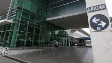 Villa Gobernador Gálvez: un joven resultó herido tras caer de una columna de alumbrado | Rosario y la región