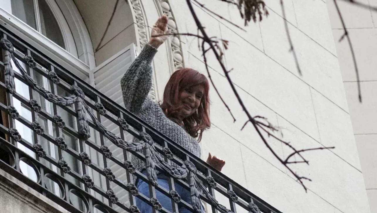 Cristina cuestionó la política económica de Milei: “Estás yendo a un callejón sin salida” | Política y Economía