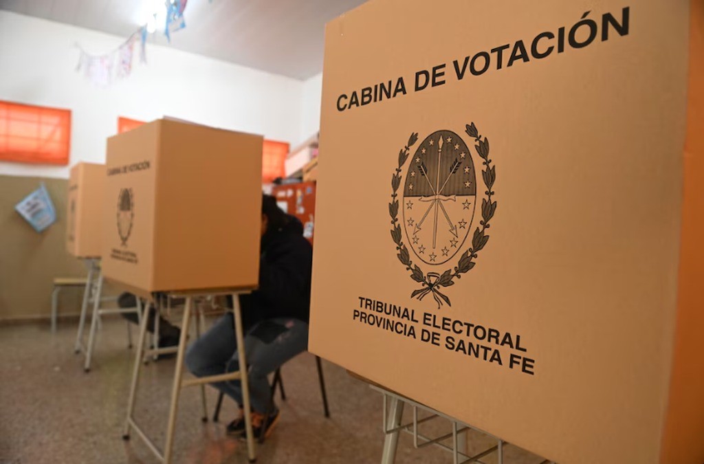 Comenzaron las elecciones en Rosario: mucho frío y poca participación | Rosario y la región