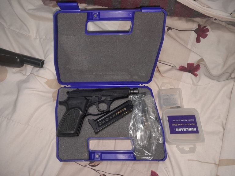 Un hombre fue arrestado tras amenazar con un arma a técnicos de una empresa de telefonía en Rosario | Rosario y la región