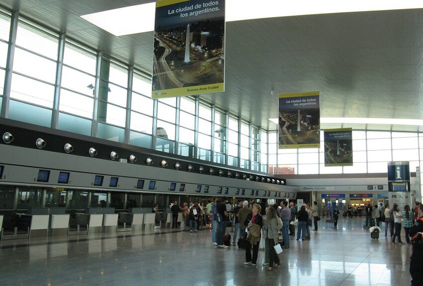 Pilotos anunciaron un paro para el sábado 19 de julio | Principal