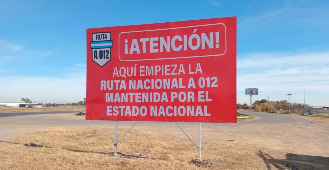 El gobierno provincial colocó carteles para advertir sobre el mal estado de las rutas nacionales | Rosario y la región
