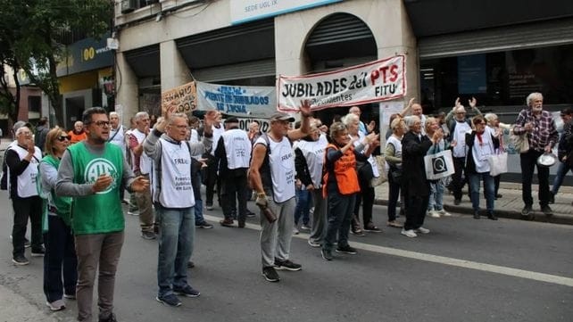 Rosario marcha en defensa del Hospital Garrahan y la salud pública | Rosario y la región