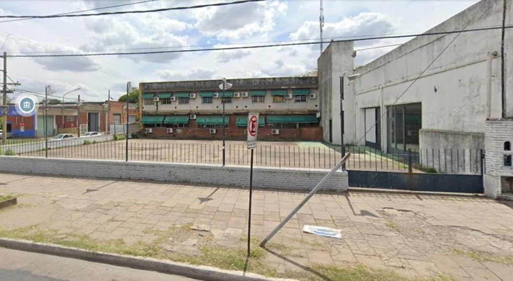 La espectacular fuga de un preso en pleno juicio: saltó por la ventana de un tribunal | Información General