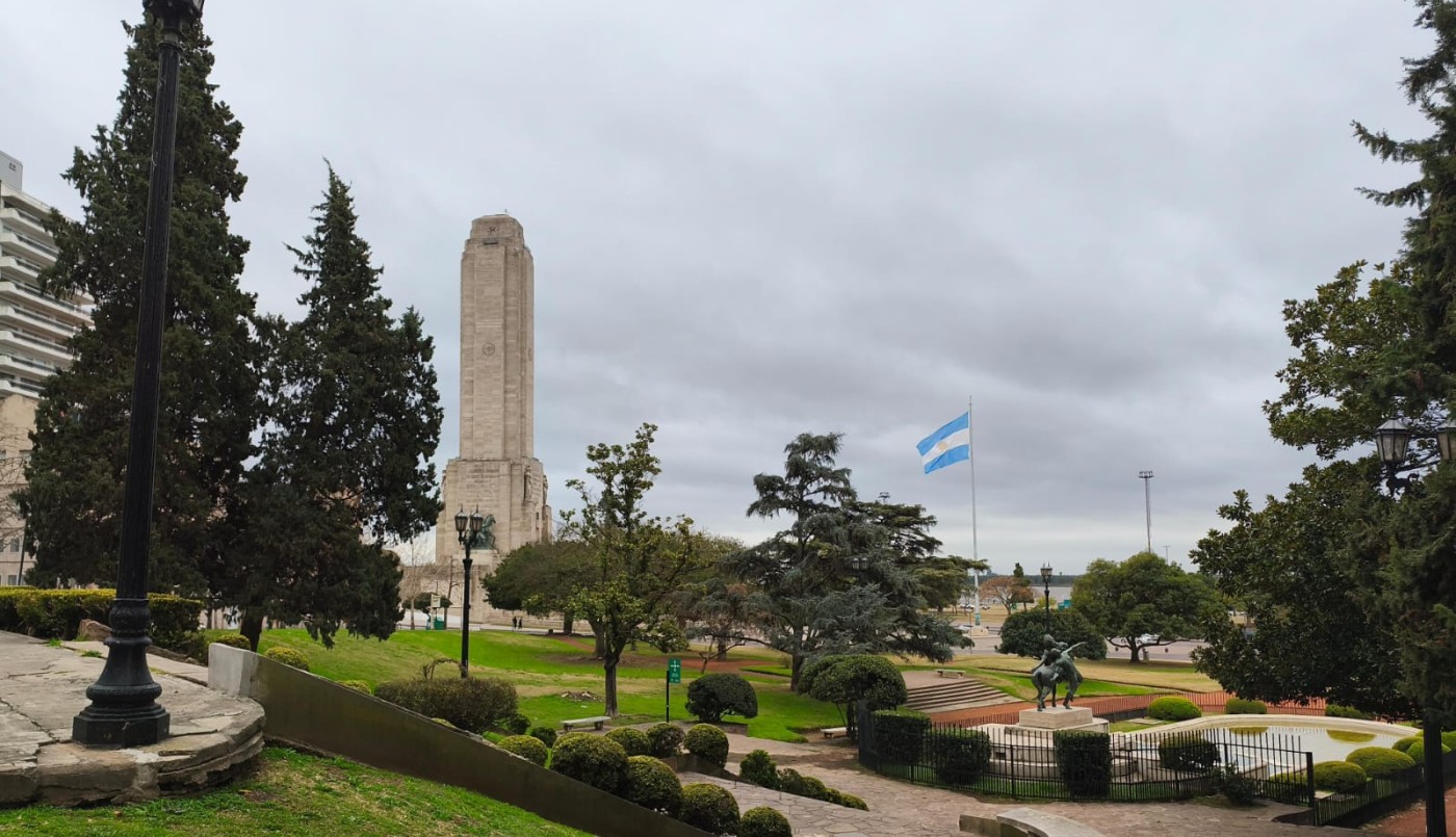 Se pronostican lluvias dispersas y un día nublado en Rosario este sábado | Rosario y la región
