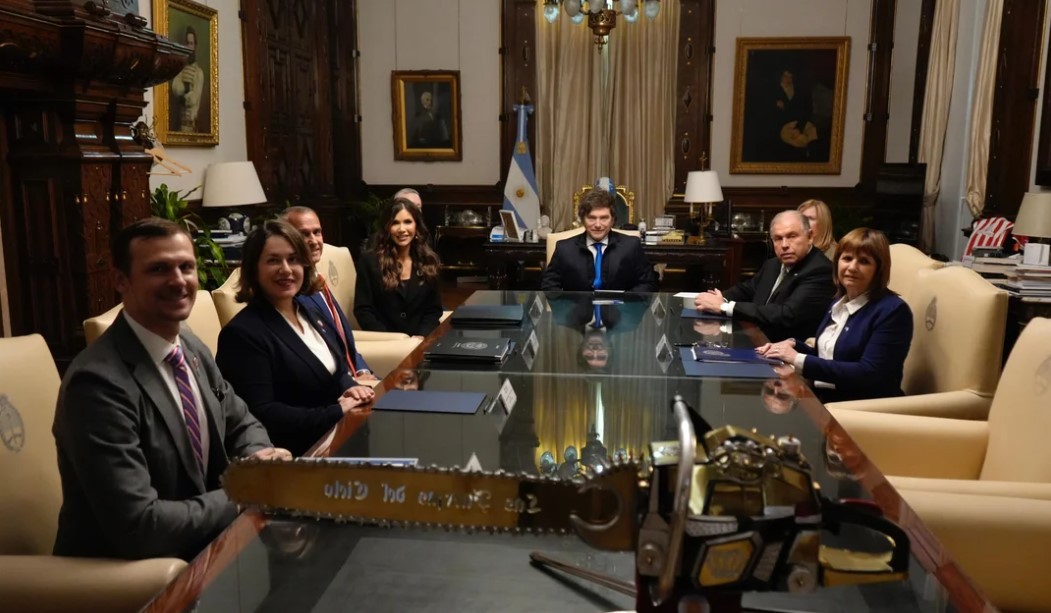 El Gobierno acordó con EE.UU. cooperar en seguridad y firmó el ingreso al Programa de Exención de Visas | Política y Economía