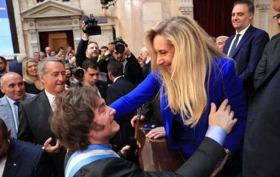 Javier Milei y su hermana Karina presentaron sus nuevas declaraciones juradas de bienes | Política y Economía