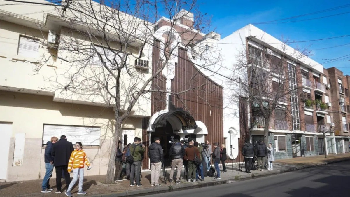 "Locomotora" Oliveras: velorio íntimo y traslado a la Legislatura santafesina para el último adiós | Información General