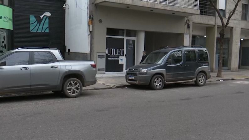 Ola de robos sin freno: vaciaron un local y se llevaron bicicletas de un edificio de la misma cuadra | Rosario y la región