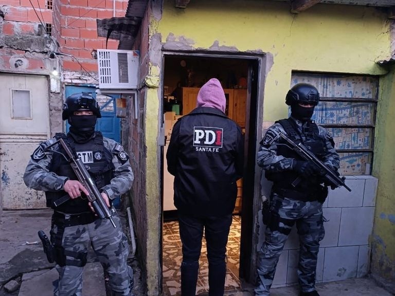 Detienen en barrio Tablada a una mujer acusada de robar un celular en el centro | Rosario y la región