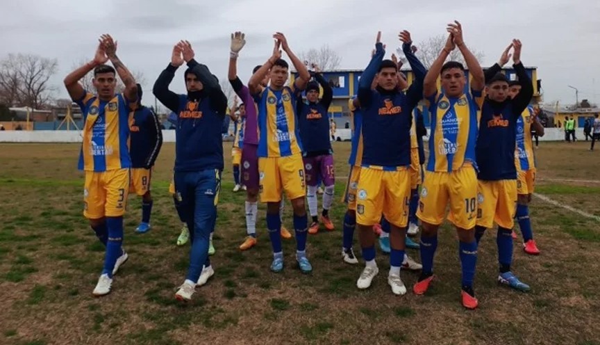 Dura sanción a Central Ballester tras la agresión a Luis Ventura | Deportes