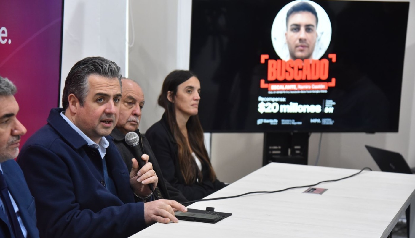 El Gobierno presentó el listado de los 10 delincuentes más buscados en la provincia | Rosario y la región