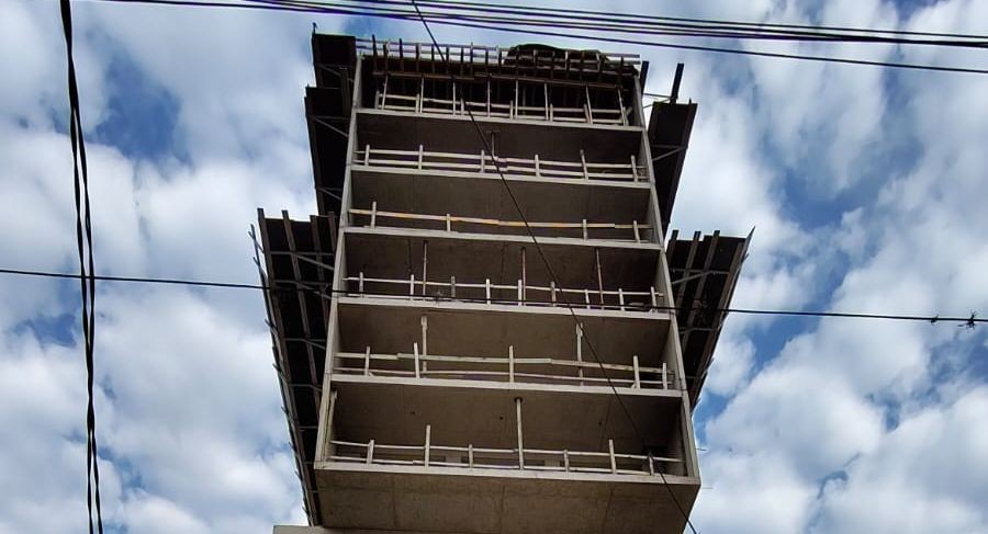 Tragedia en San Lorenzo: un cable roto podría haber provocado la caída del montacargas | Rosario y la región