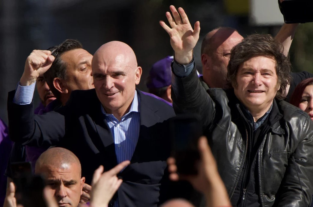 El Gobierno presentó una denuncia por los incidentes en la caravana de Milei | Política y Economía