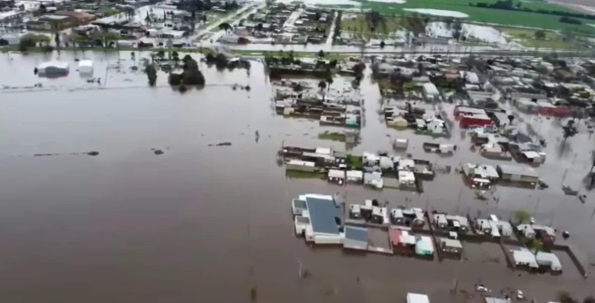 María Teresa bajo el agua: “Es desesperante ver cómo entra el agua en tu casa” | Rosario y la región