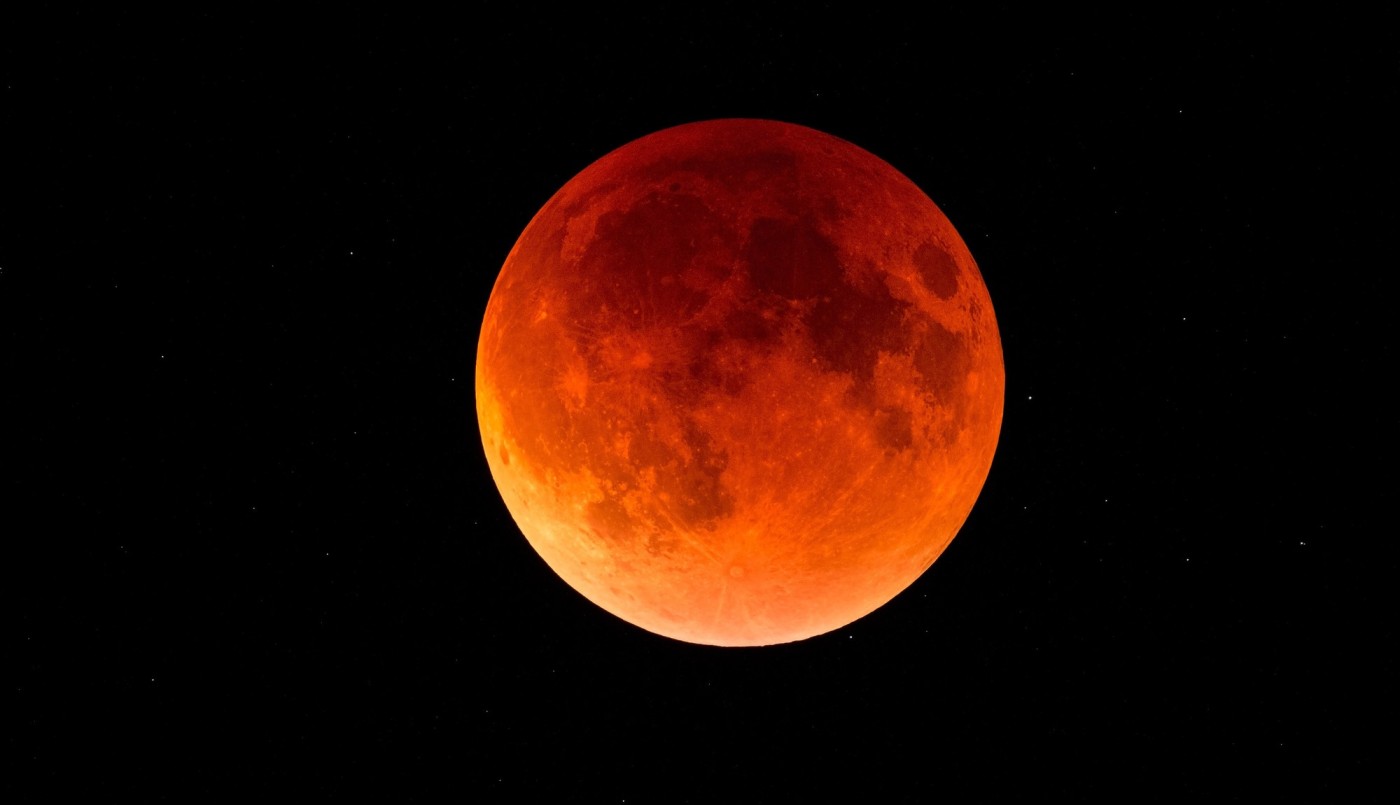 Septiembre trae un eclipse total: cuándo se podrá ver la “Luna Roja” | Información General