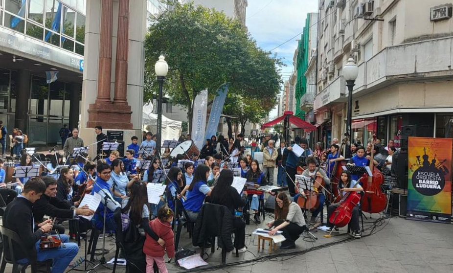 La Orquesta Barrio Ludueña celebra 20 años con un concierto gratuito en Rosario | Rosario y la región