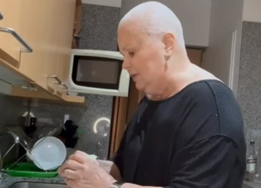 “No voy a esperar a la parca acostada”: Marta González, la lucha contra el cáncer y su regreso al teatro | Espectáculos