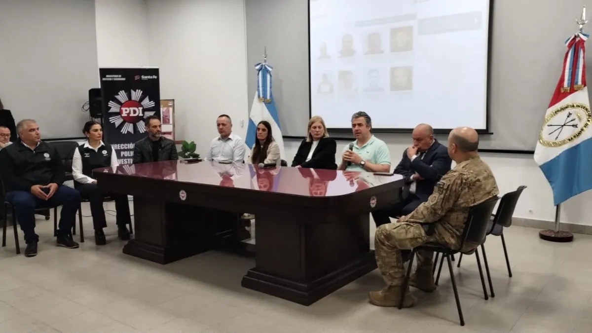 Santa Fe presentó una web con la lista de los delincuentes más buscados | Rosario y la región