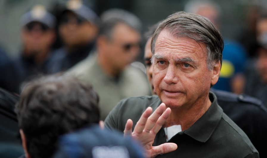 Jair Bolsonaro fue trasladado de urgencia a un hospital tras sufrir un fuerte malestar abdominal | Internacionales
