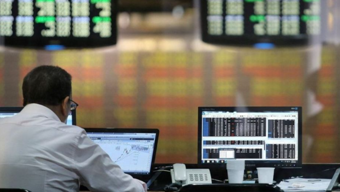 Los bonos caen y el Riesgo País supera los 1300 puntos | Política y Economía