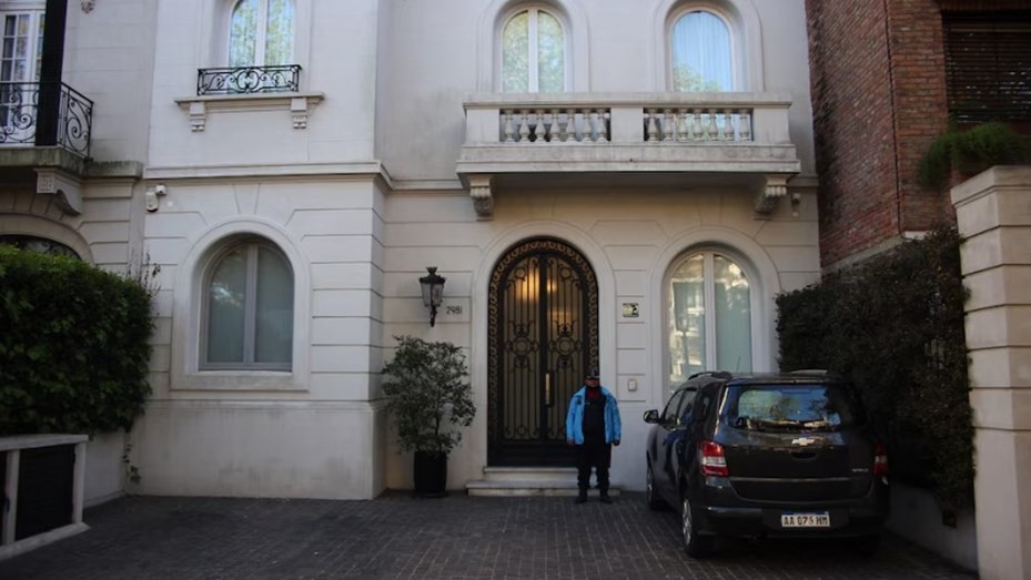 Los ladrones que robaron en la casa de Pampita habían ingresado “legalmente” al país | Información General