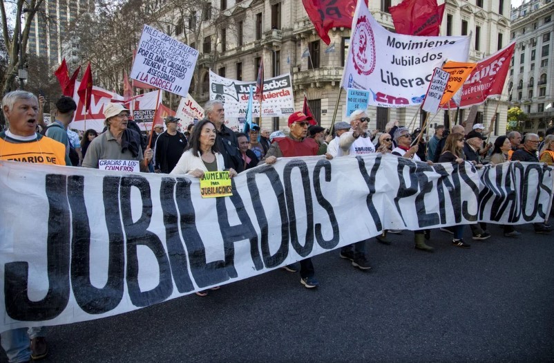 Los jubilados volverán a marchar este miércoles junto a las dos CTA | Información General