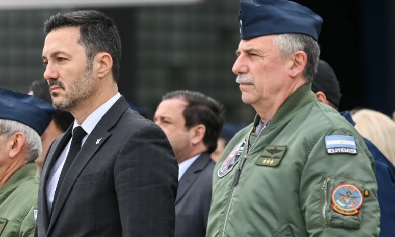 El Gobierno dio ascensos retroactivos a 21 militares "marginados" por la gestión de Alberto Fernández | Política y Economía