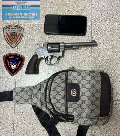 Joven de 14 años llevó un revólver a una escuela en Villa Gobernador Gálvez | Rosario y la región