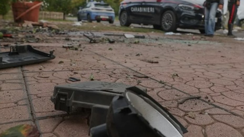 Italia: Una bomba destruyó el auto de un periodista de la RAI amenazado por la mafia | Internacionales