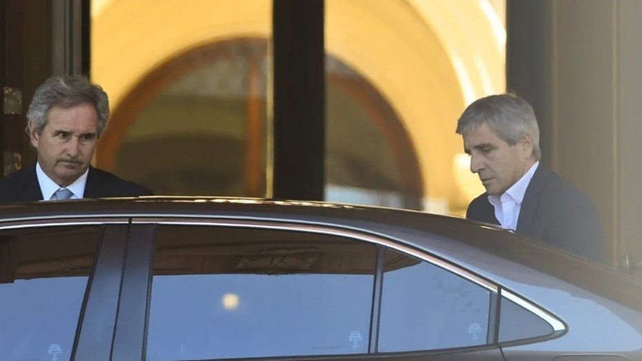 El Gobierno anunció un proceso de recompra de bonos en dólares | Política y Economía