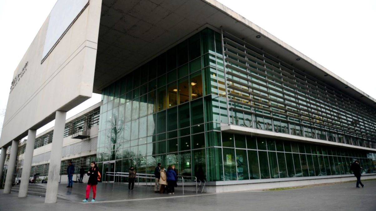 Ataque al Heca: se entregó un menor acusado de participar en la balacera | Rosario y la región