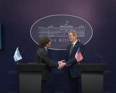 Bessent saludó a Milei y aseguró que el país "se encamina hacia un futuro económico brillante" | Política y Economía