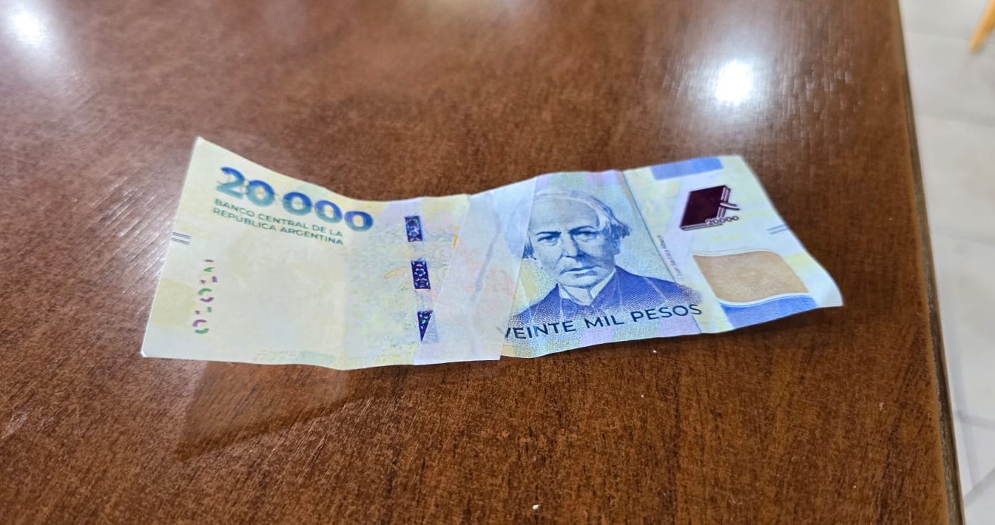 Detuvieron a un hombre que intentó pagar con billetes falsos | Rosario y la región