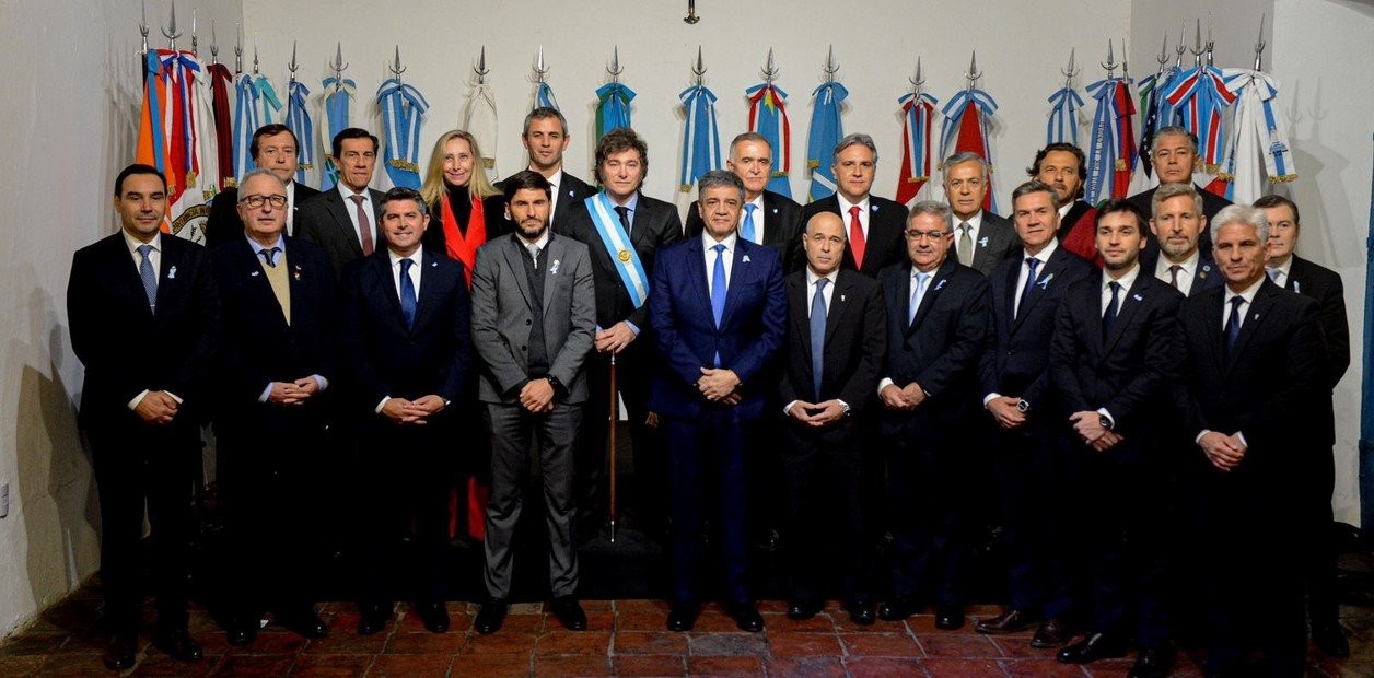 Milei se reunirá con los gobernadores para tratar las reformas laboral e impositiva | Política y Economía