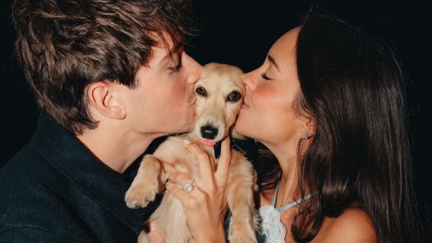 Con un tierno ayudante: Charles Leclerc le propuso matrimonio a Alexandra Saint Mleux | Espectáculos