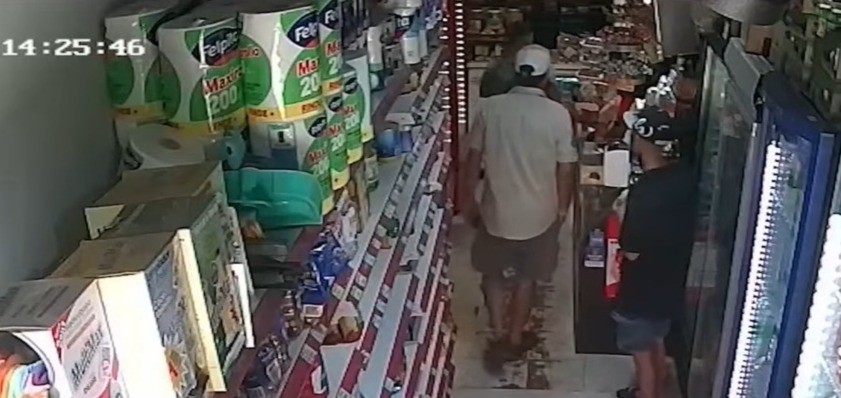 Violento robo armado en un minimarket: se llevaron dinero en efectivo y cigarrillos | Rosario y la región