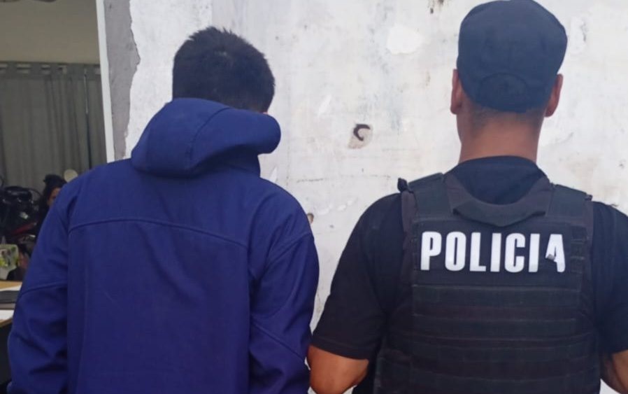 Villa Gobernador Gálvez: una persecución policial terminó con un joven de 20 años detenido | Rosario y la región