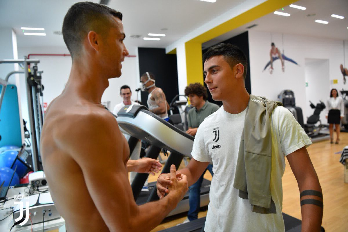 Cristiano Ronaldo se sumó a Juventus y se reunió con Dybala | Deportes