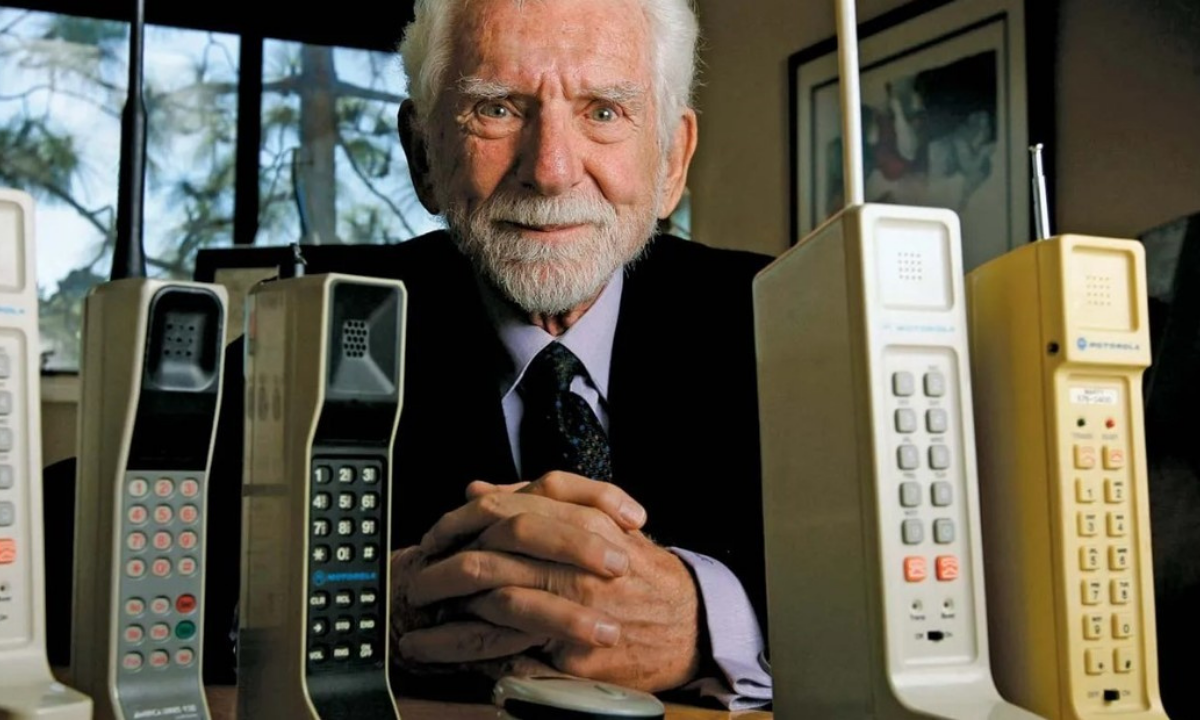 Se cumplieron 43 años del lanzamiento del primer teléfono celular | Curiosidades