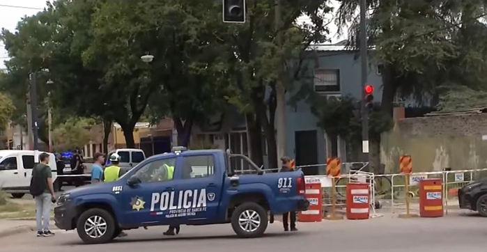 Murió uno de los operarios que sufrió una descarga eléctrica al trabajar en una obra subterránea | Rosario y la región