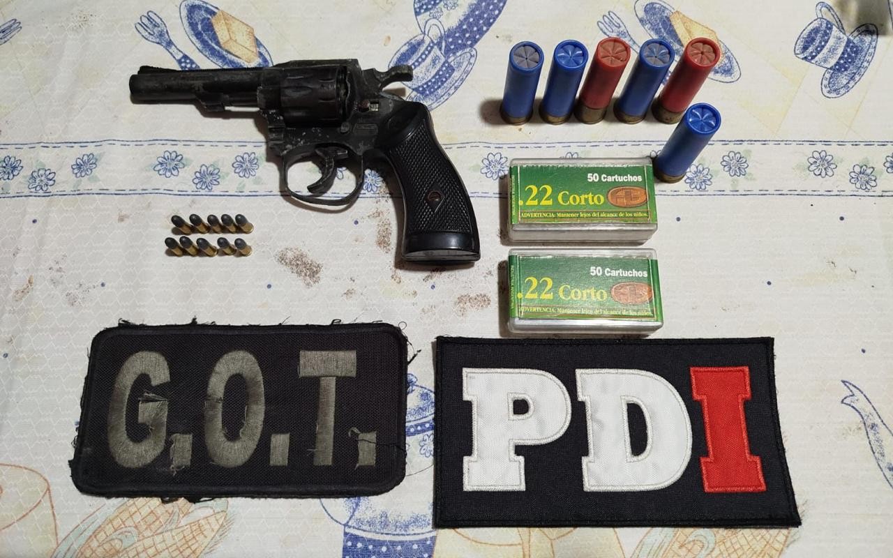 PDI detuvo a seis personas y secuestró armas, droga y una motocicleta adulterada en Rafaela | Rosario y la región