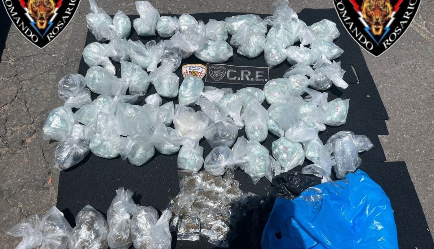 Chocó a una moto, se fugó y lo detuvieron: tenía el baúl cargado de droga | Rosario y la región