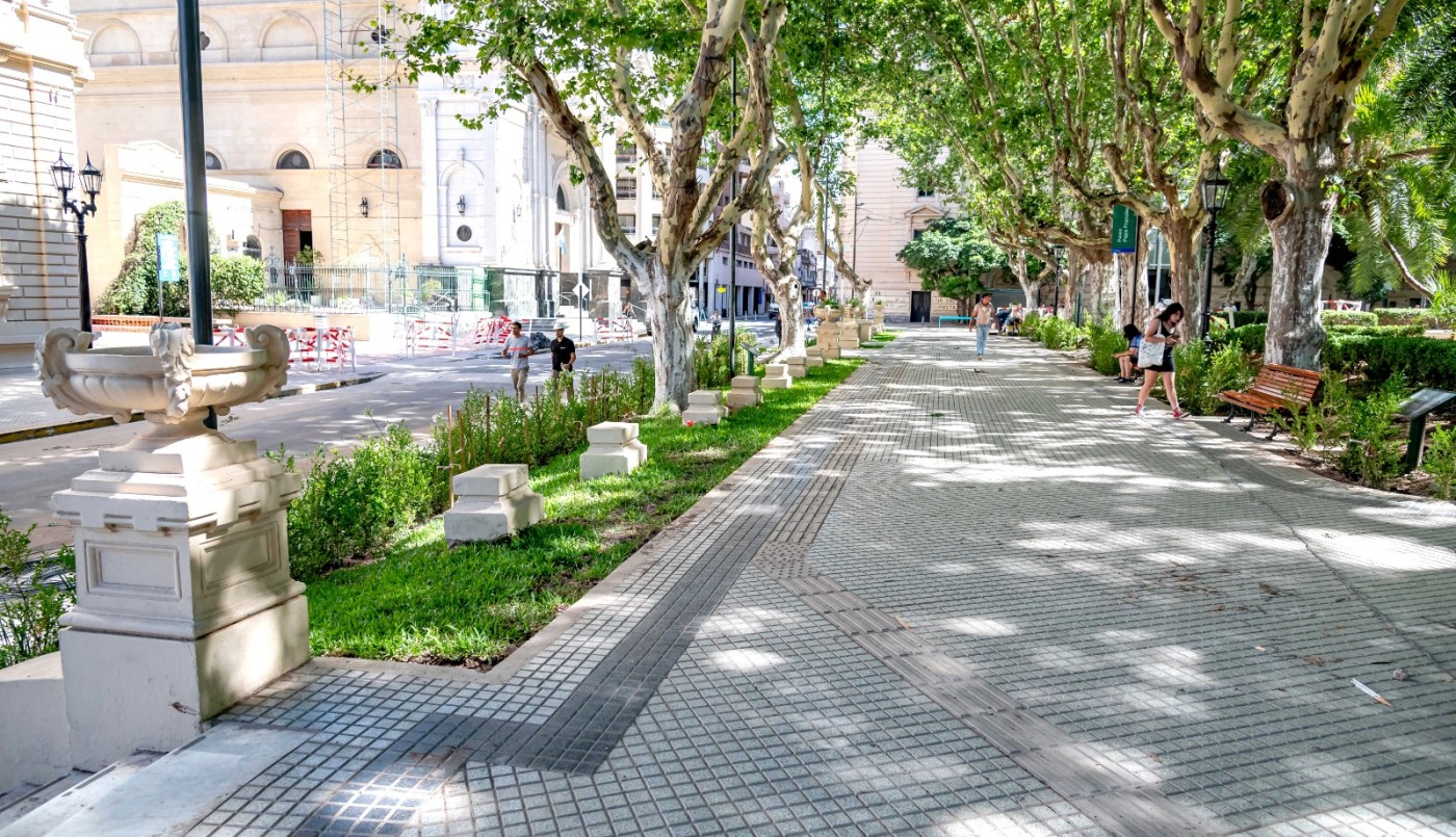 Este domingo se inaugura la renovada plaza 25 de Mayo | Rosario y la región