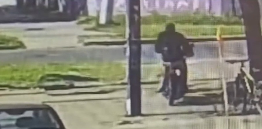 Robó una moto estacionada a plena luz del día en Capitán Bermúdez | Información General